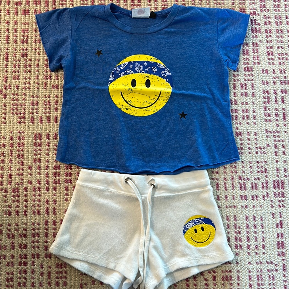 Lucy Blue and White Matching Tee and Shorts Bandana Smiley Face Set Size 5